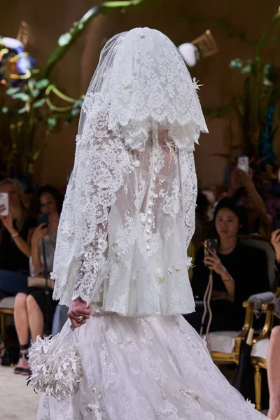 Look 111